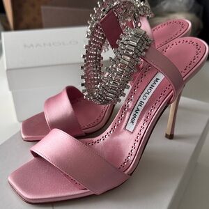 Manolo Blahnik Crystal Embellished Pink Heels